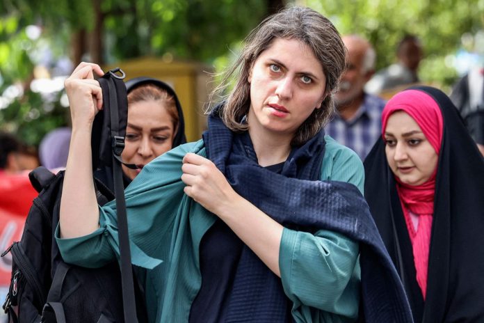 230915-tehran-hijab-mb-0816-a679c5